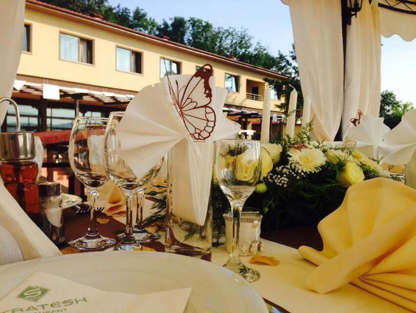 Park Hotel Stratesh Lovech Dış mekan fotoğraf