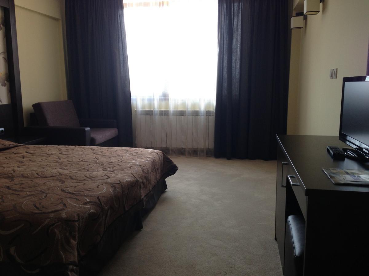 Park Hotel Stratesh Lovech Dış mekan fotoğraf